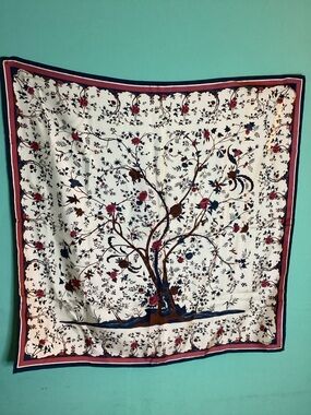 Smithsonian Institution Tree of Life Square Scarf